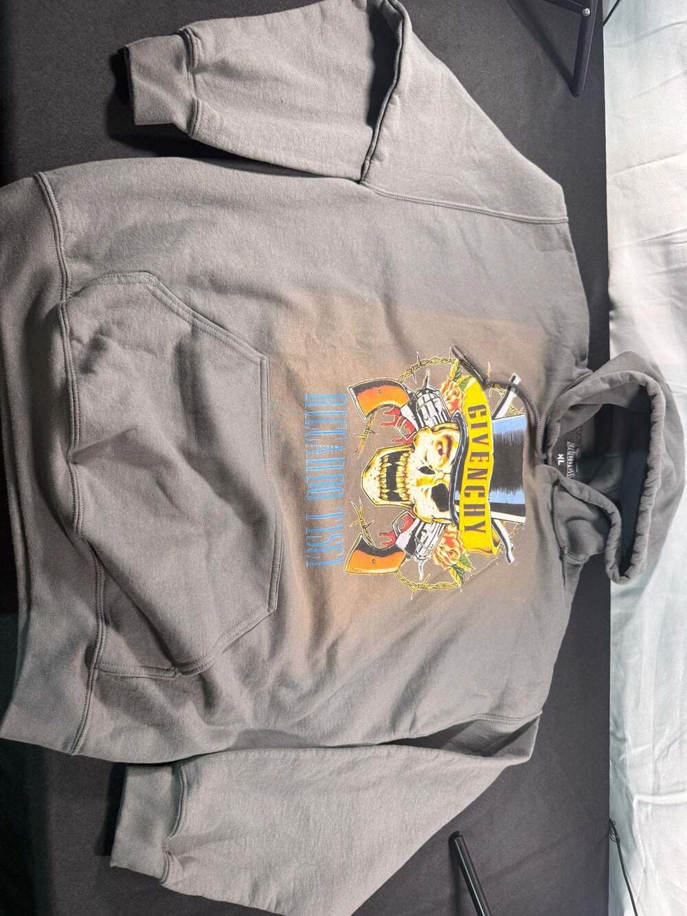 Bleach Hoodie Size XL Gray Graphic Pullover Sweatshirt